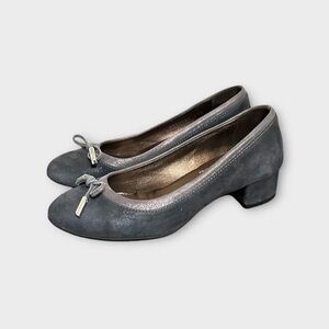 AGL Kristin Low Block Heel Pumps Coal Gray Suede with Bow size 39 us 9